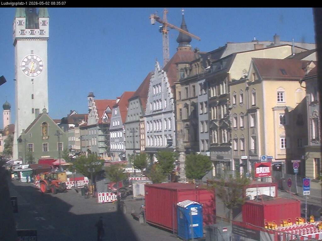 Archiv Foto Webcam Straubing: Blick auf den Stadtturm und Ludwigsplatz
