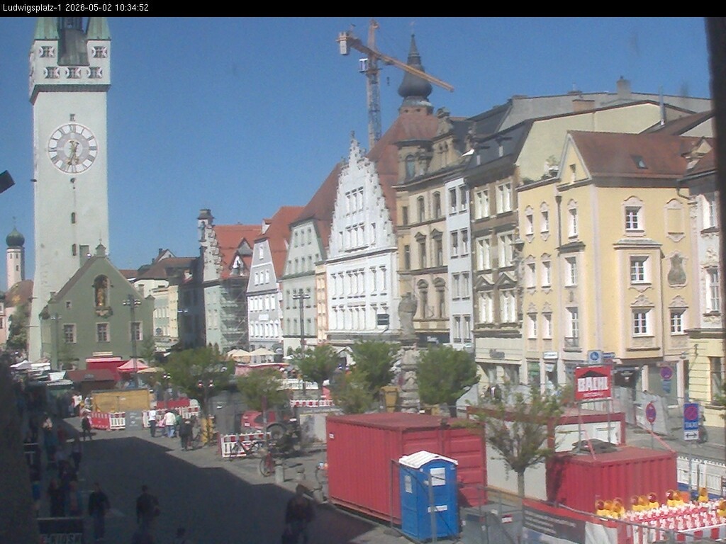 Archiv Foto Webcam Straubing: Blick auf den Stadtturm und Ludwigsplatz
