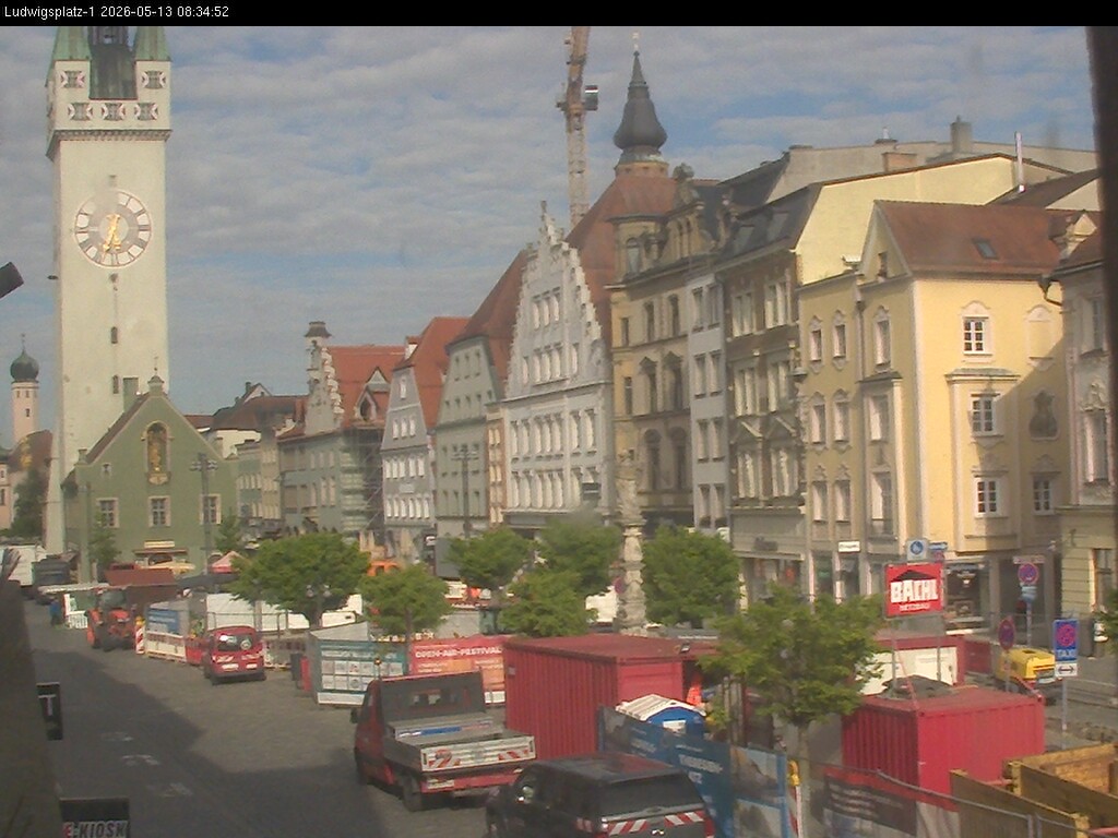 Archiv Foto Webcam Straubing: Blick auf den Stadtturm und Ludwigsplatz