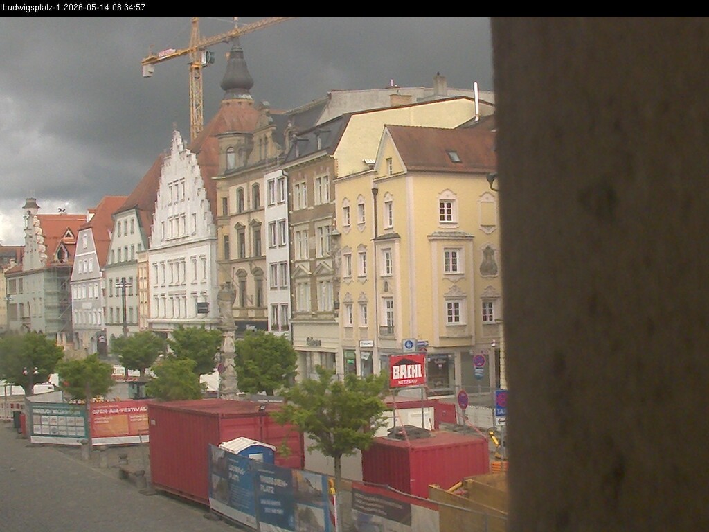 Archiv Foto Webcam Straubing: Blick auf den Stadtturm und Ludwigsplatz