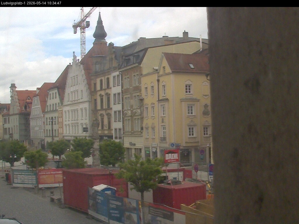Archiv Foto Webcam Straubing: Blick auf den Stadtturm und Ludwigsplatz