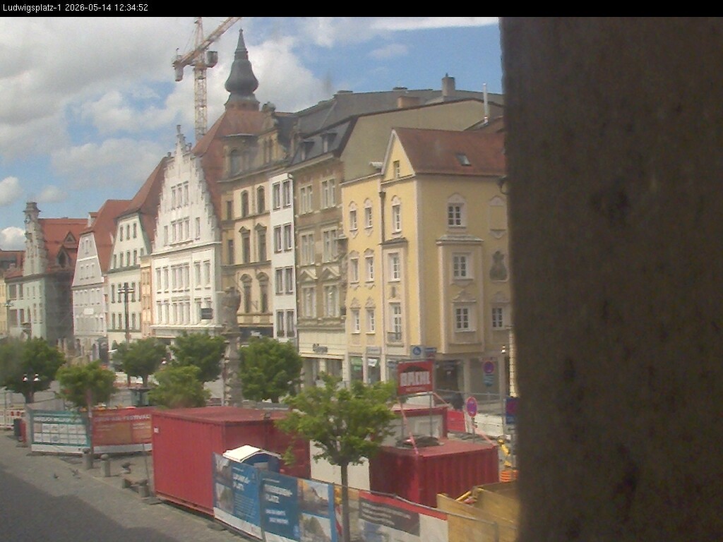 Archiv Foto Webcam Straubing: Blick auf den Stadtturm und Ludwigsplatz