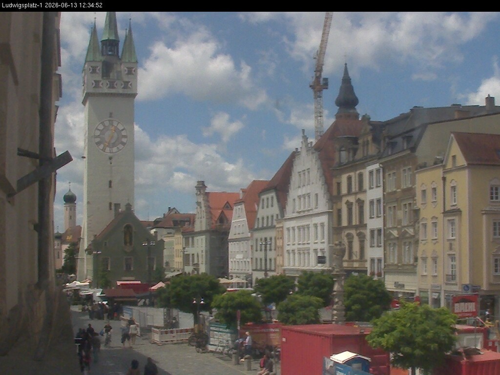 Archiv Foto Webcam Straubing: Blick auf den Stadtturm und Ludwigsplatz