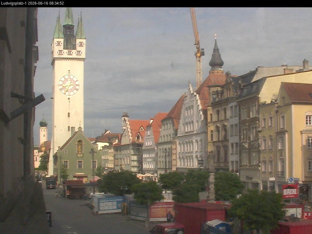 Archiv Foto Webcam Straubing: Blick auf den Stadtturm und Ludwigsplatz
