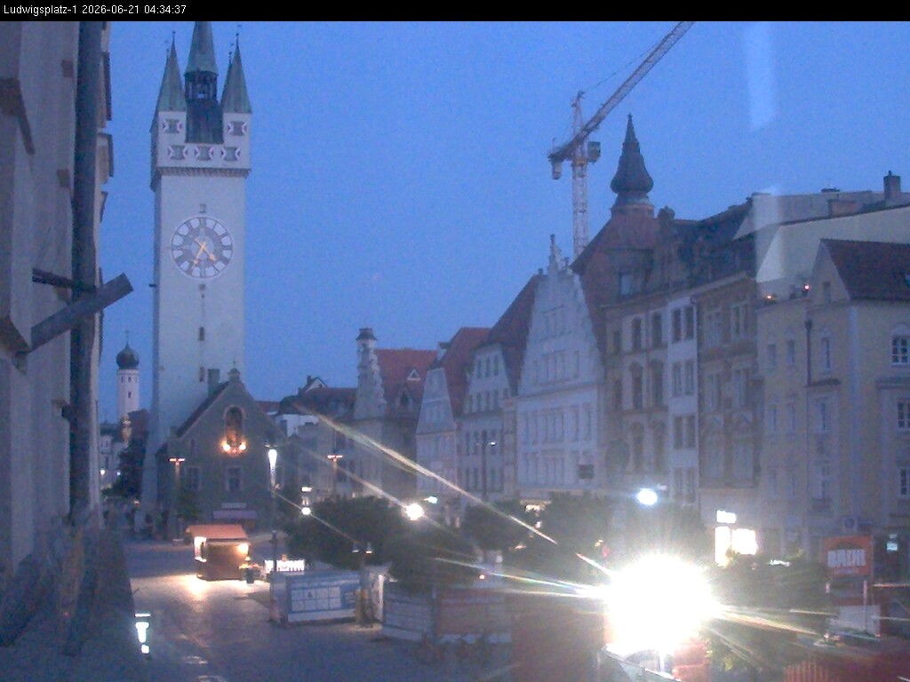 Archiv Foto Webcam Straubing: Blick auf den Stadtturm und Ludwigsplatz