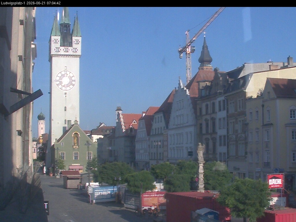 Archiv Foto Webcam Straubing: Blick auf den Stadtturm und Ludwigsplatz