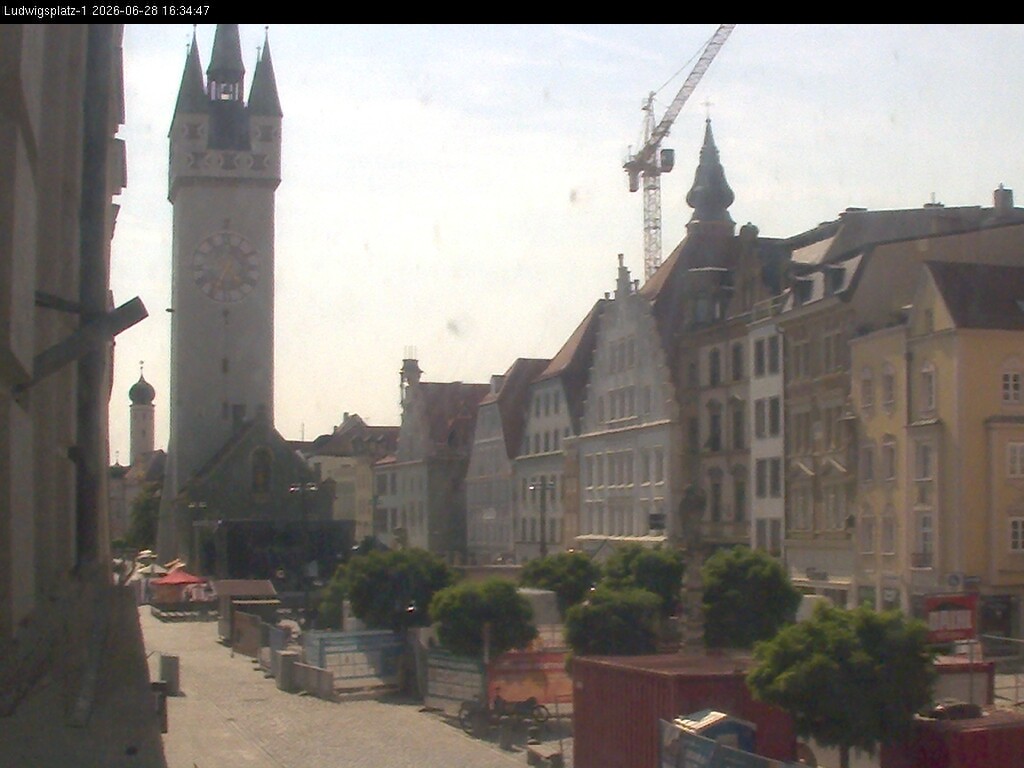 Archiv Foto Webcam Straubing: Blick auf den Stadtturm und Ludwigsplatz
