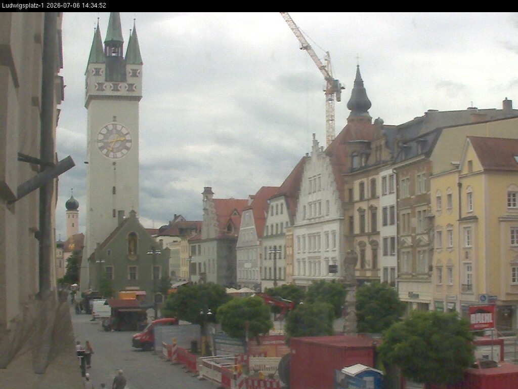 Archiv Foto Webcam Straubing: Blick auf den Stadtturm und Ludwigsplatz