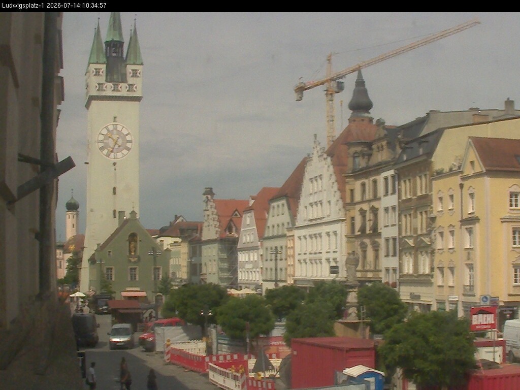 Archiv Foto Webcam Straubing: Blick auf den Stadtturm und Ludwigsplatz