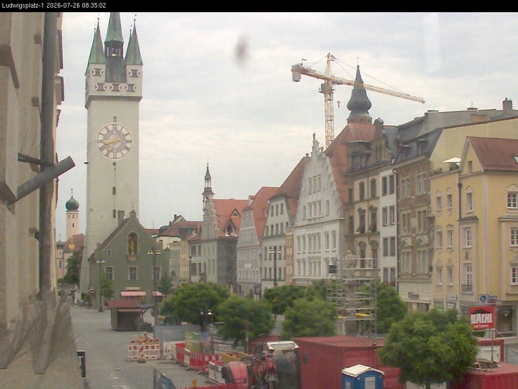 Archiv Foto Webcam Straubing: Blick auf den Stadtturm und Ludwigsplatz