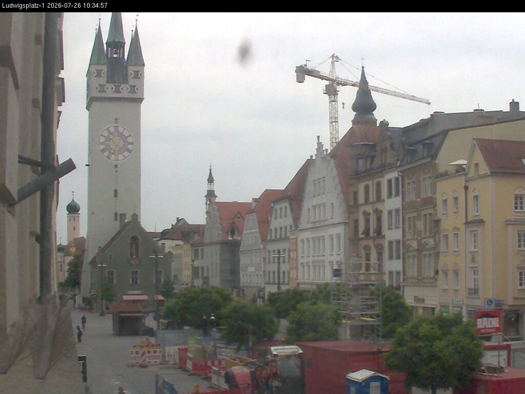 Archiv Foto Webcam Straubing: Blick auf den Stadtturm und Ludwigsplatz