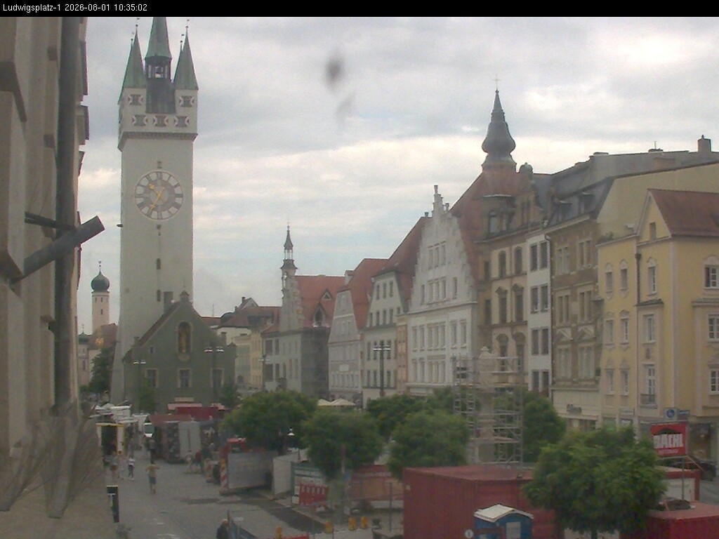 Archiv Foto Webcam Straubing: Blick auf den Stadtturm und Ludwigsplatz
