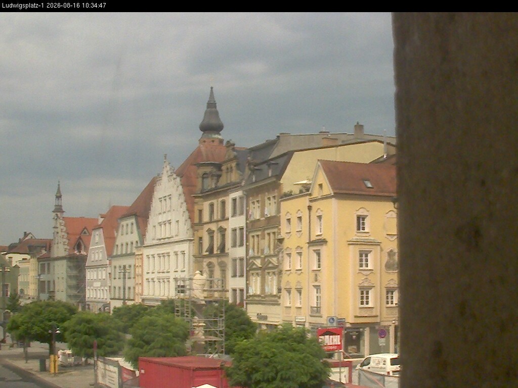 Archiv Foto Webcam Straubing: Blick auf den Stadtturm und Ludwigsplatz