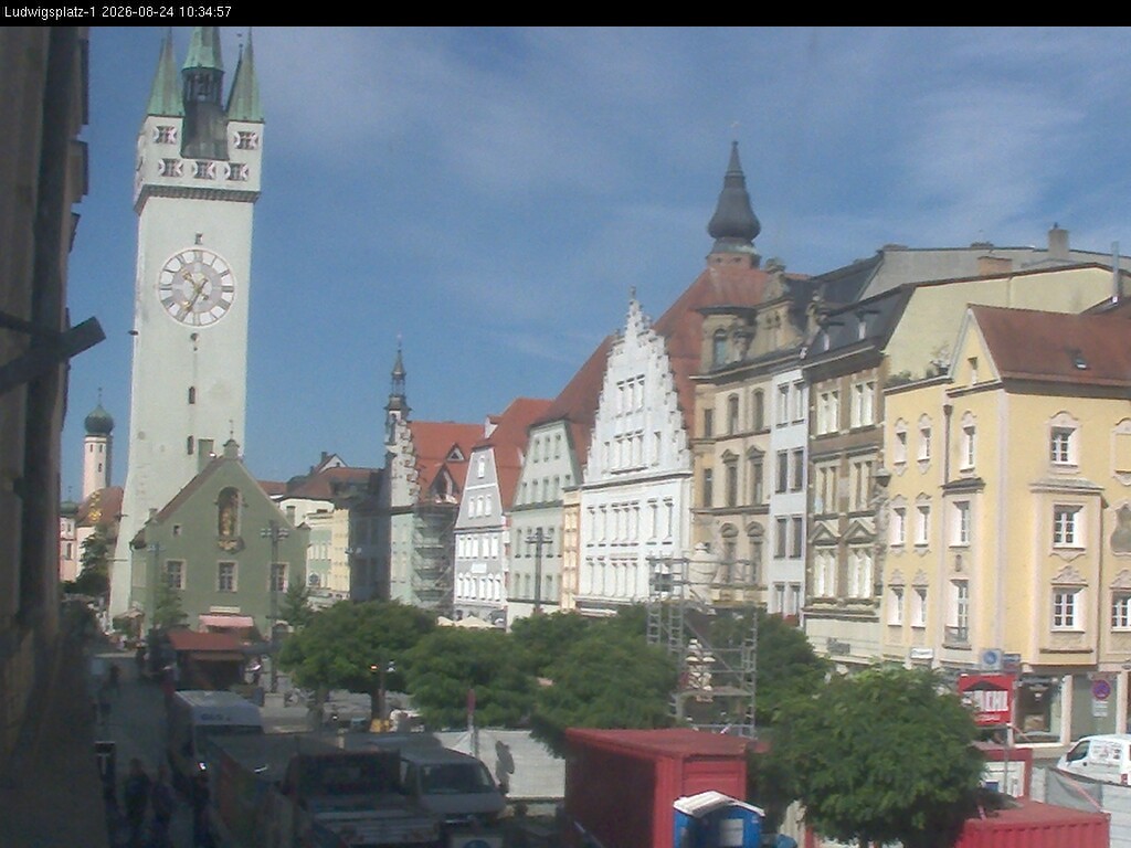 Archiv Foto Webcam Straubing: Blick auf den Stadtturm und Ludwigsplatz