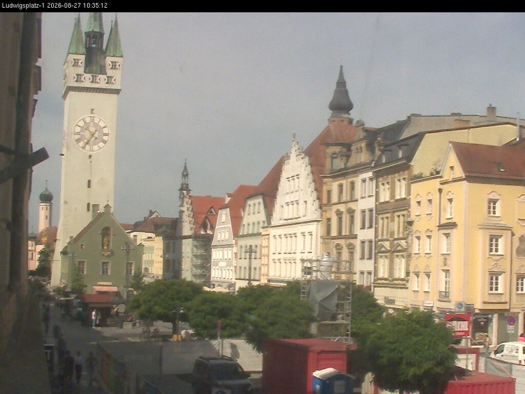 Archiv Foto Webcam Straubing: Blick auf den Stadtturm und Ludwigsplatz
