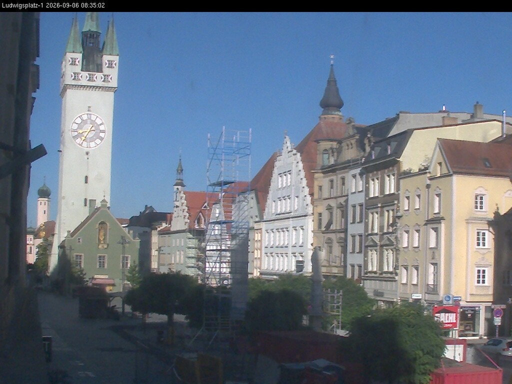 Archiv Foto Webcam Straubing: Blick auf den Stadtturm und Ludwigsplatz