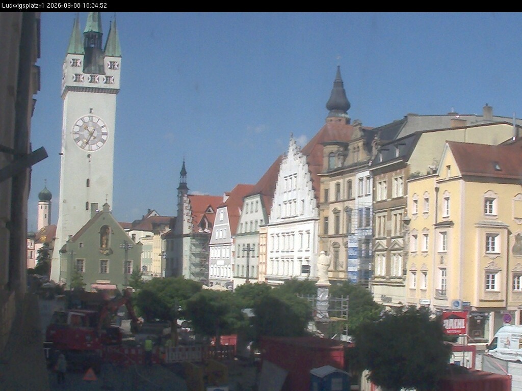 Archiv Foto Webcam Straubing: Blick auf den Stadtturm und Ludwigsplatz