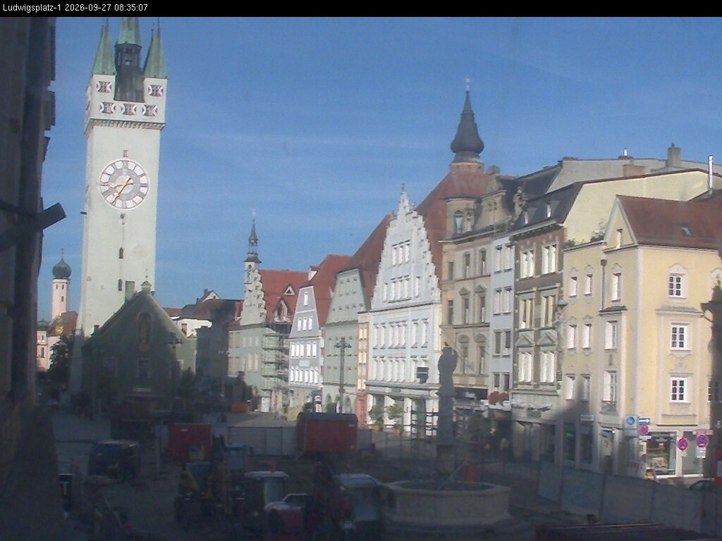 Archiv Foto Webcam Straubing: Blick auf den Stadtturm und Ludwigsplatz