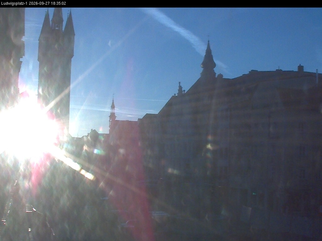 Archiv Foto Webcam Straubing: Blick auf den Stadtturm und Ludwigsplatz