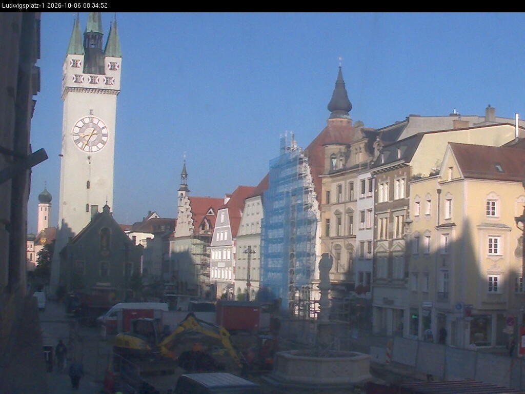 Archiv Foto Webcam Straubing: Blick auf den Stadtturm und Ludwigsplatz