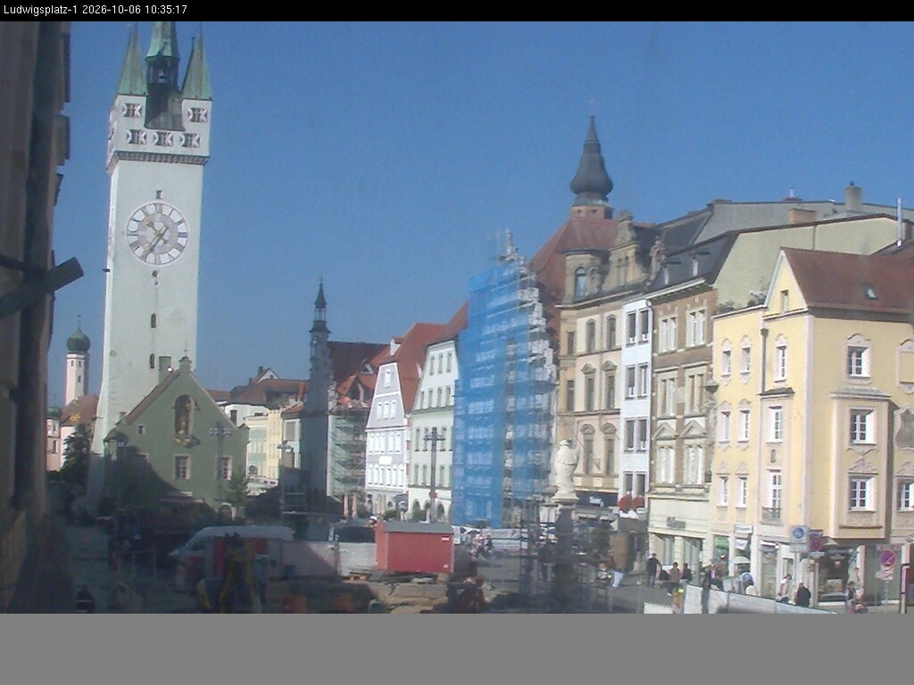 Archiv Foto Webcam Straubing: Blick auf den Stadtturm und Ludwigsplatz