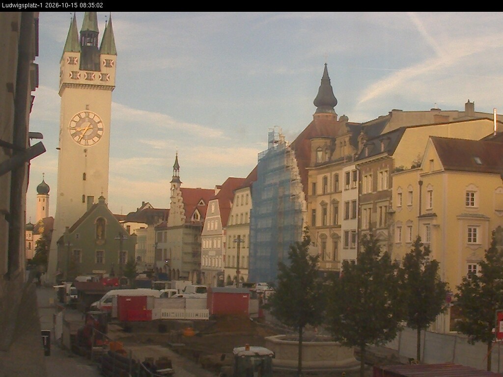 Archiv Foto Webcam Straubing: Blick auf den Stadtturm und Ludwigsplatz