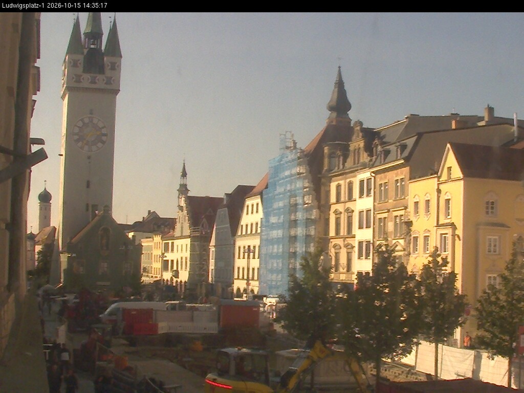 Archiv Foto Webcam Straubing: Blick auf den Stadtturm und Ludwigsplatz