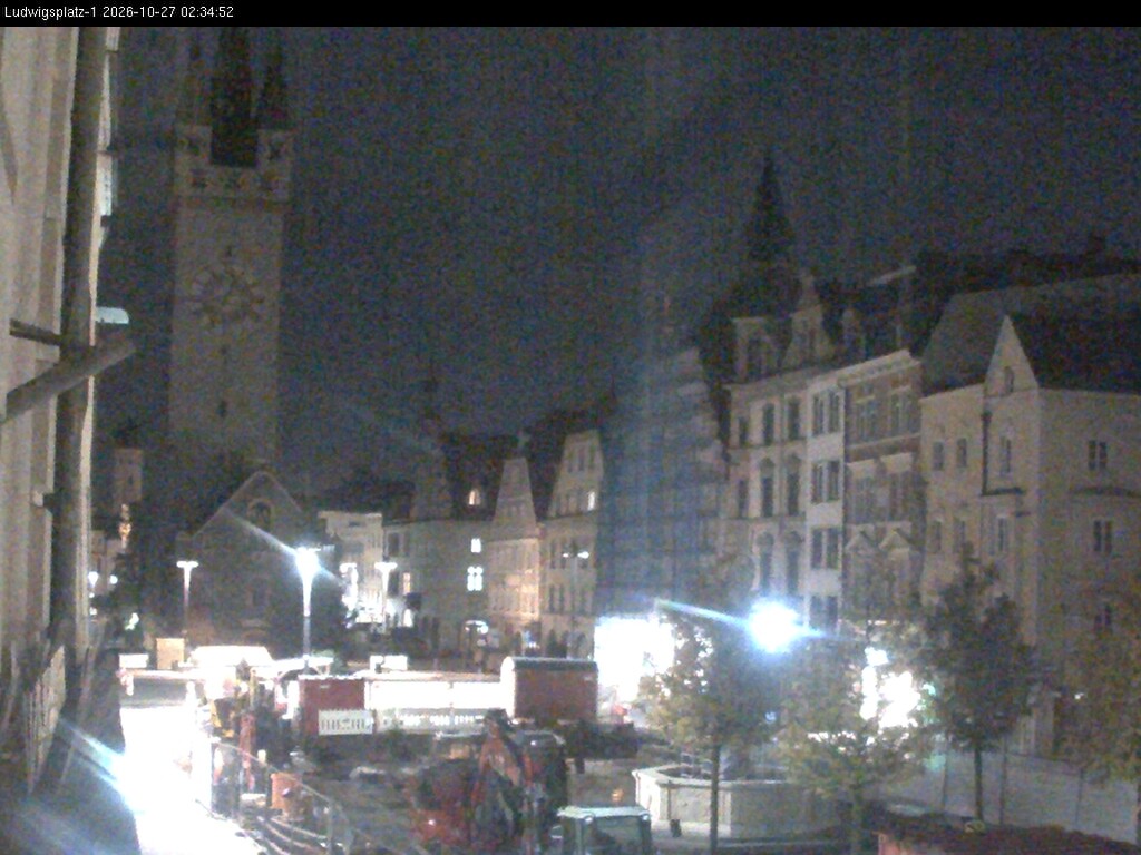 Archiv Foto Webcam Straubing: Blick auf den Stadtturm und Ludwigsplatz