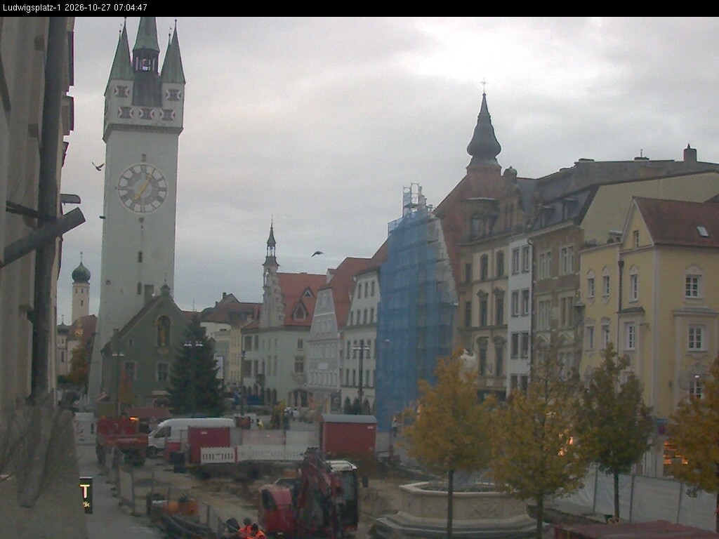 Archiv Foto Webcam Straubing: Blick auf den Stadtturm und Ludwigsplatz