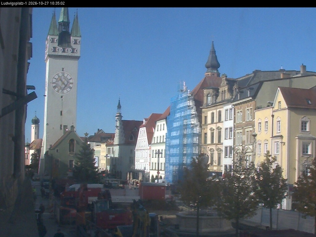 Archiv Foto Webcam Straubing: Blick auf den Stadtturm und Ludwigsplatz