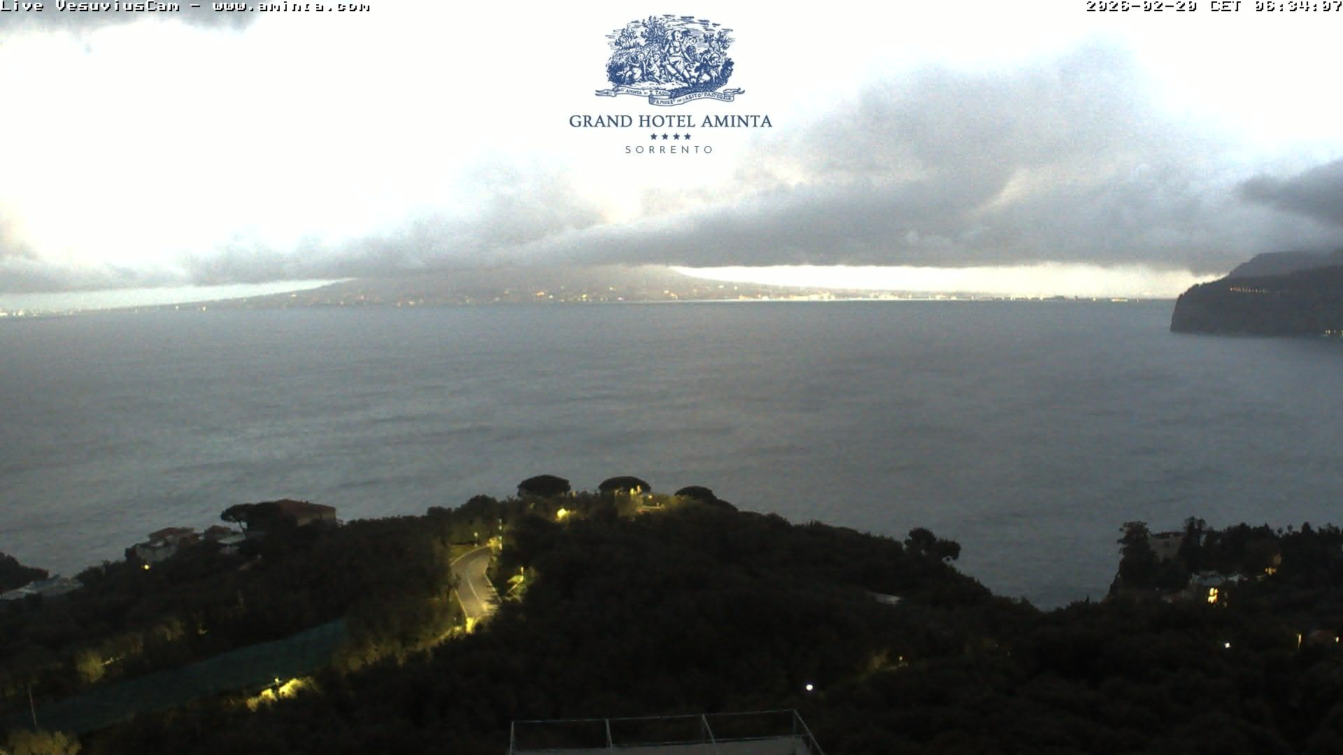 Archiv Foto Webcam Blick von Sorrento auf den Vesuv