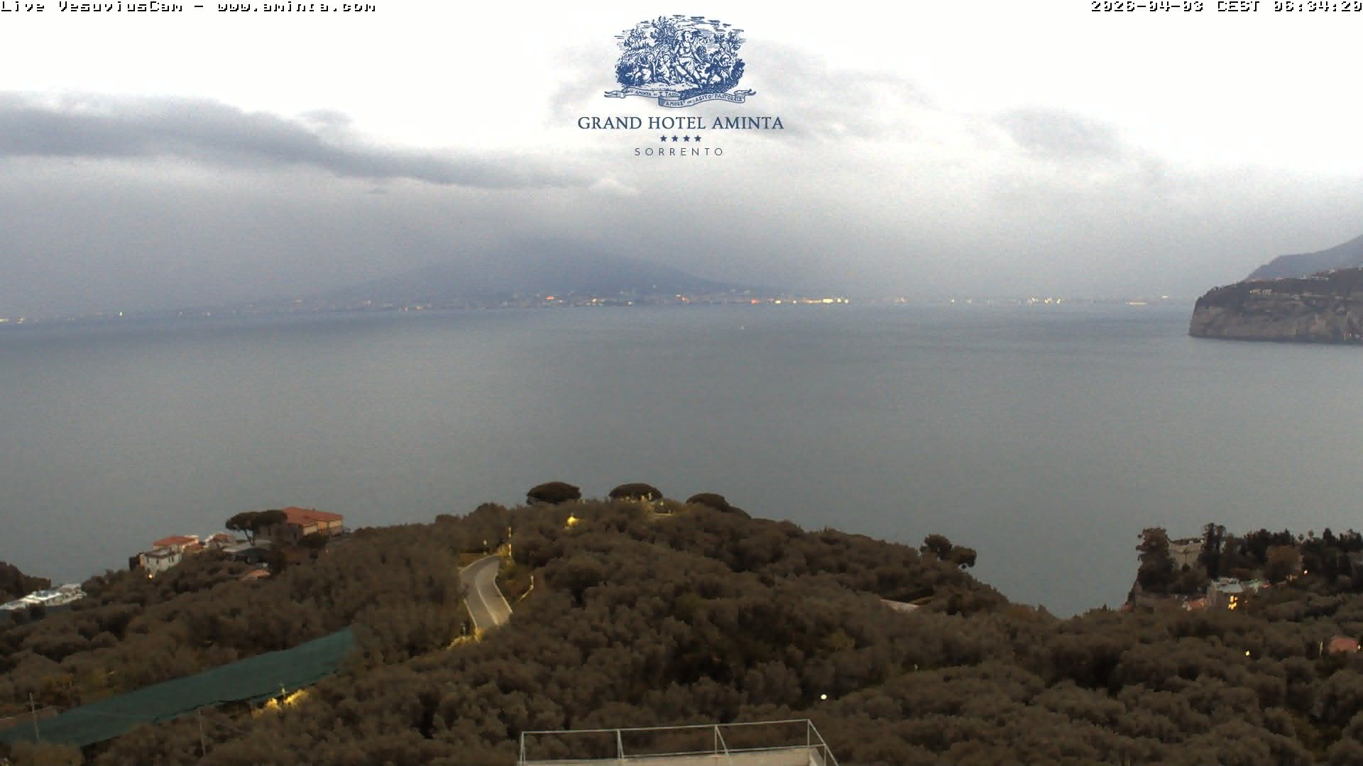 Archiv Foto Webcam Blick von Sorrento auf den Vesuv