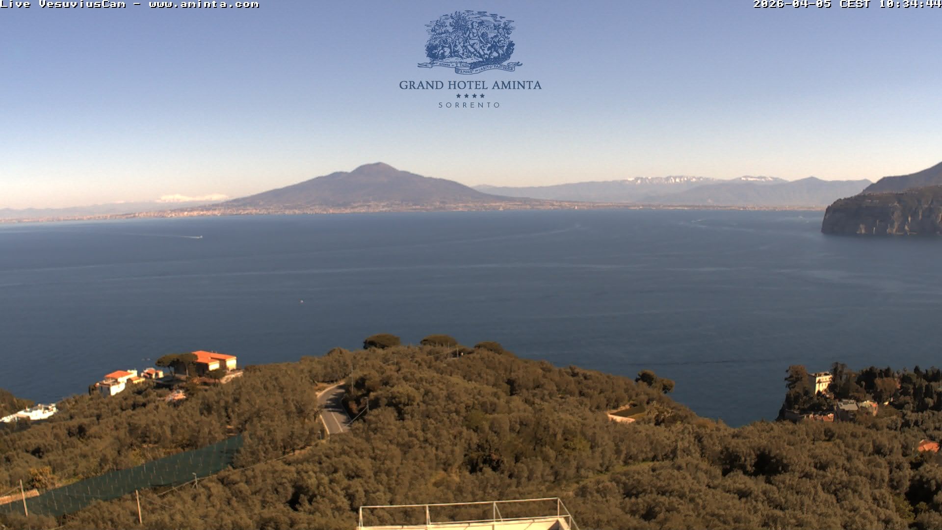 Archiv Foto Webcam Blick von Sorrento auf den Vesuv