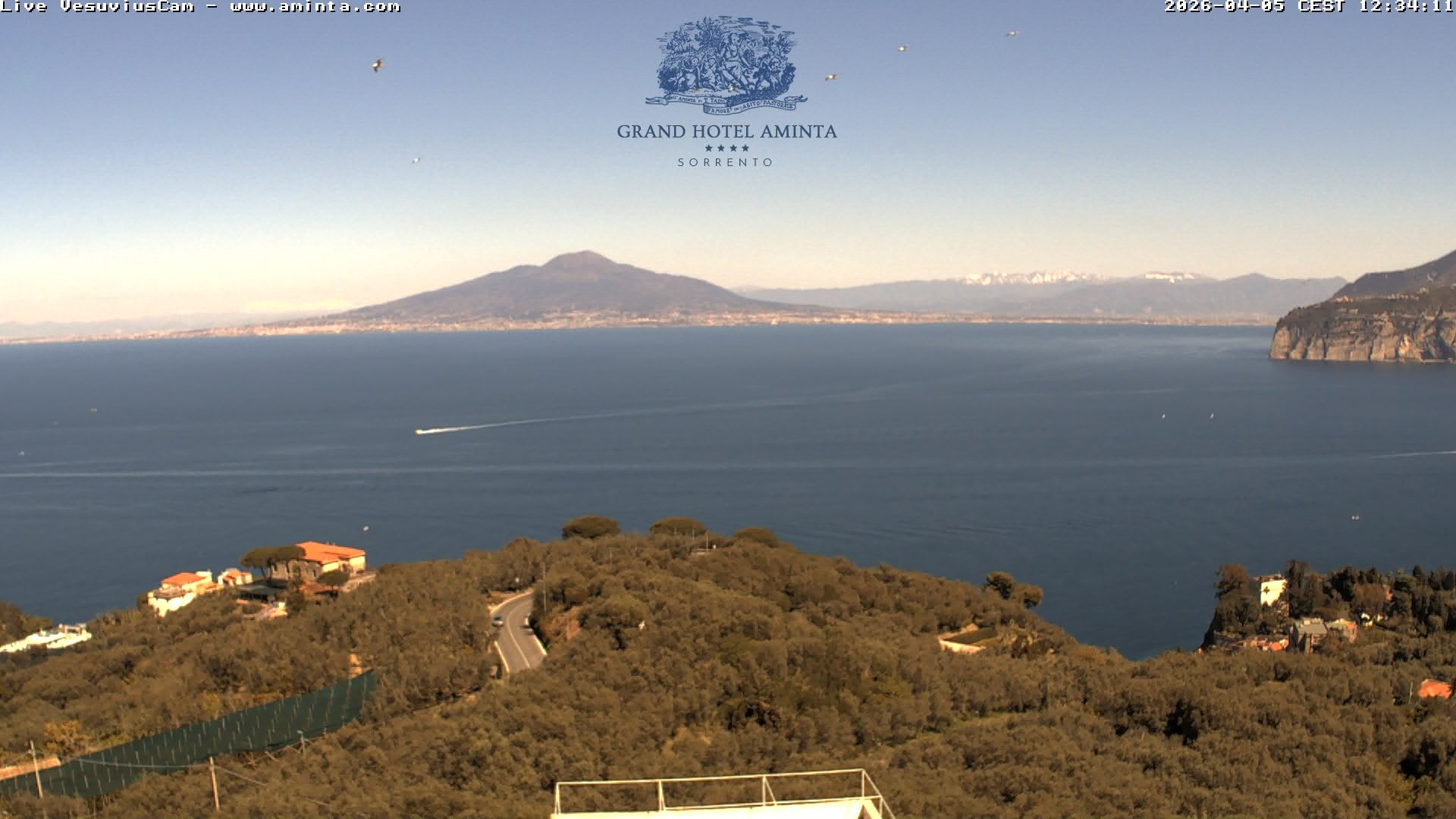 Archiv Foto Webcam Blick von Sorrento auf den Vesuv