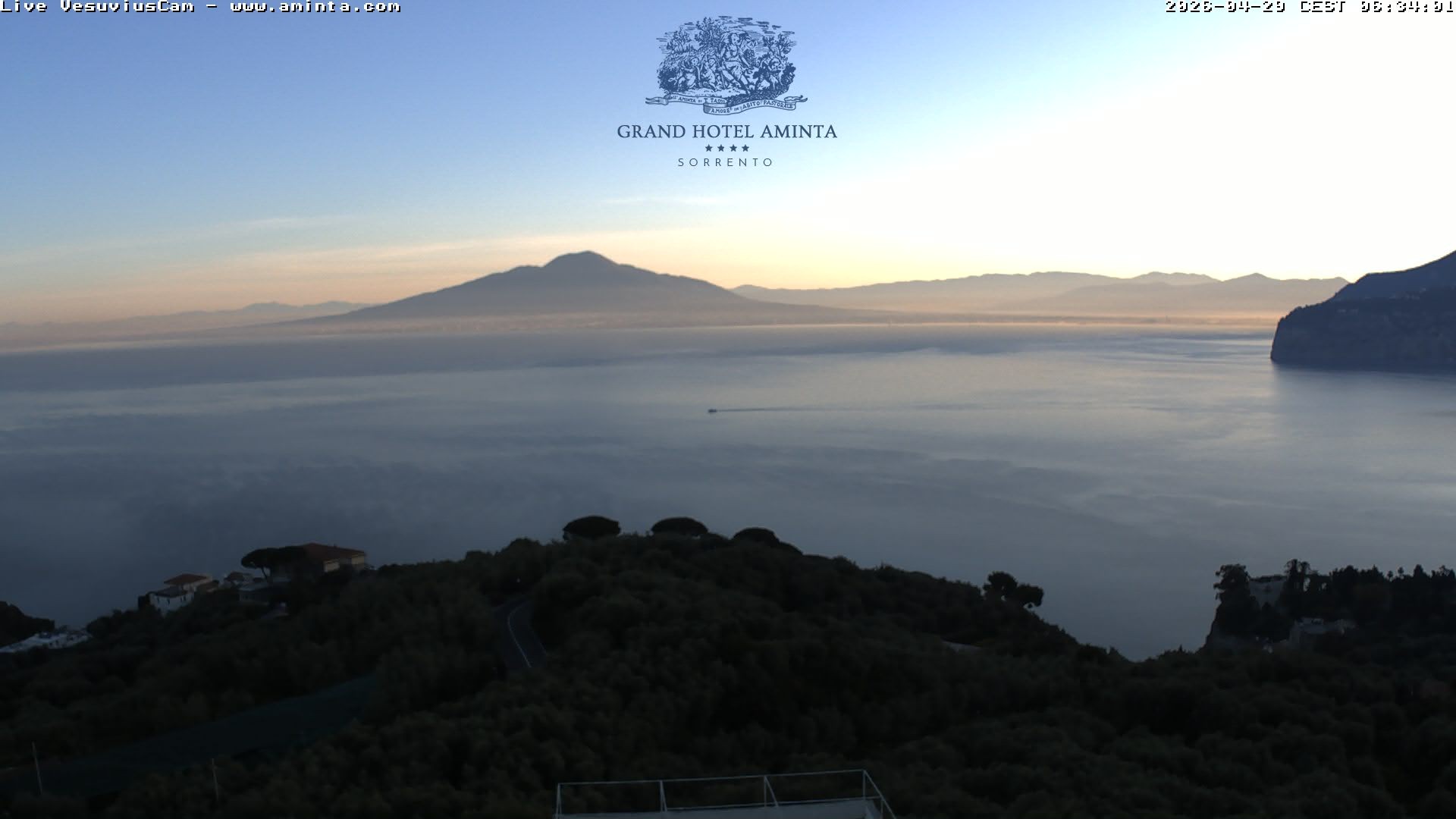 Archiv Foto Webcam Blick von Sorrento auf den Vesuv