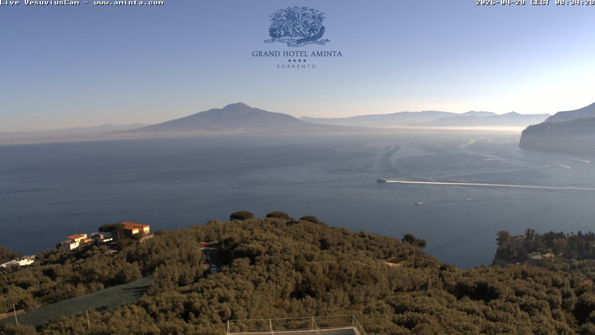 Archiv Foto Webcam Blick von Sorrento auf den Vesuv