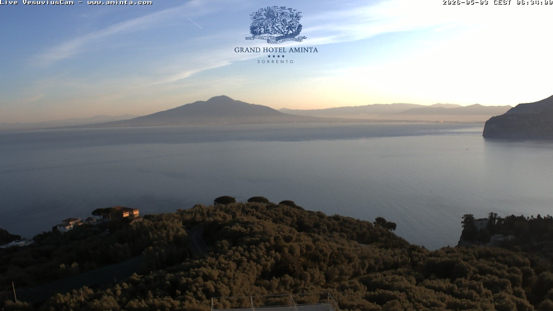 Archiv Foto Webcam Blick von Sorrento auf den Vesuv