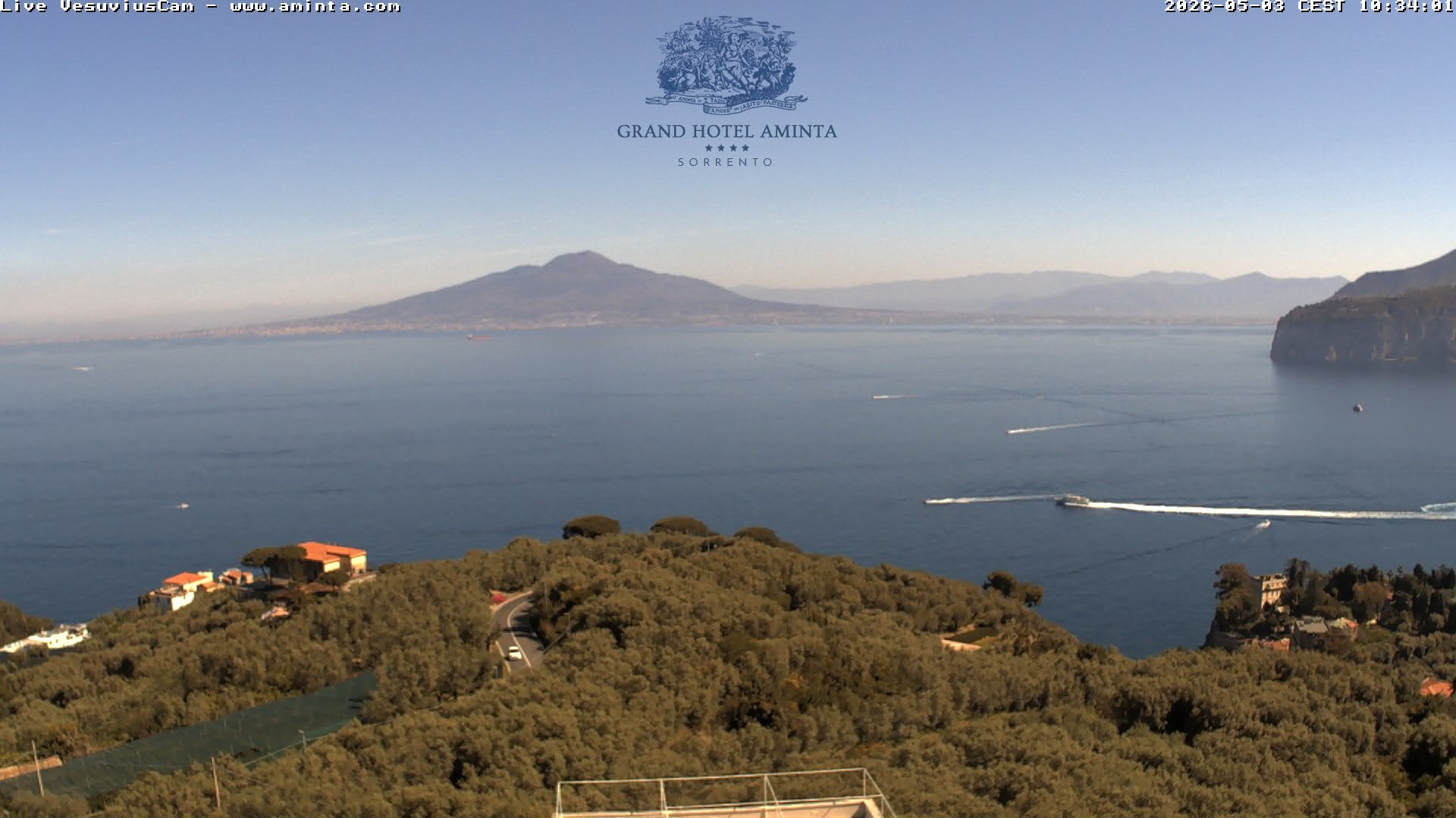 Archiv Foto Webcam Blick von Sorrento auf den Vesuv
