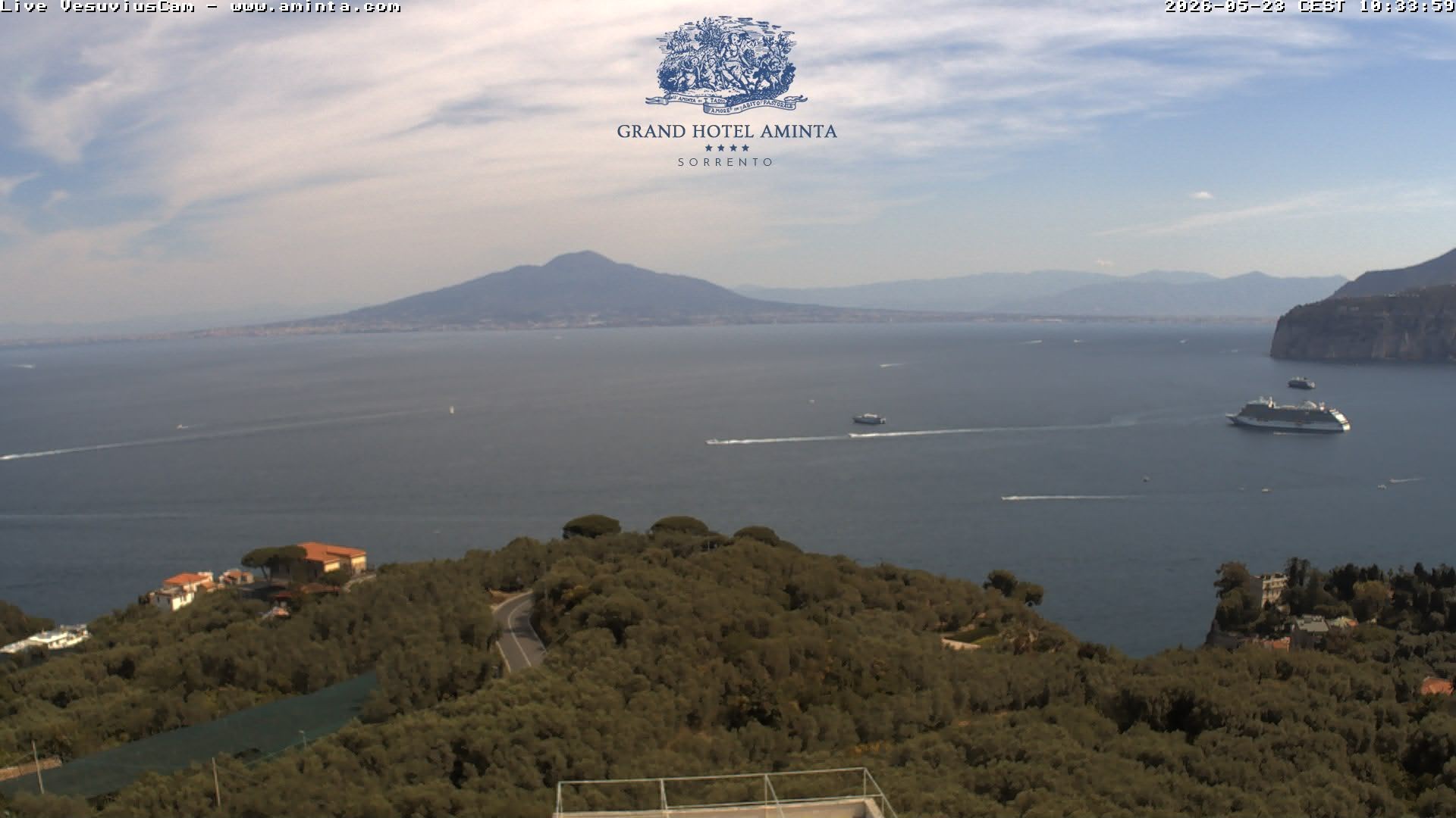 Archiv Foto Webcam Blick von Sorrento auf den Vesuv