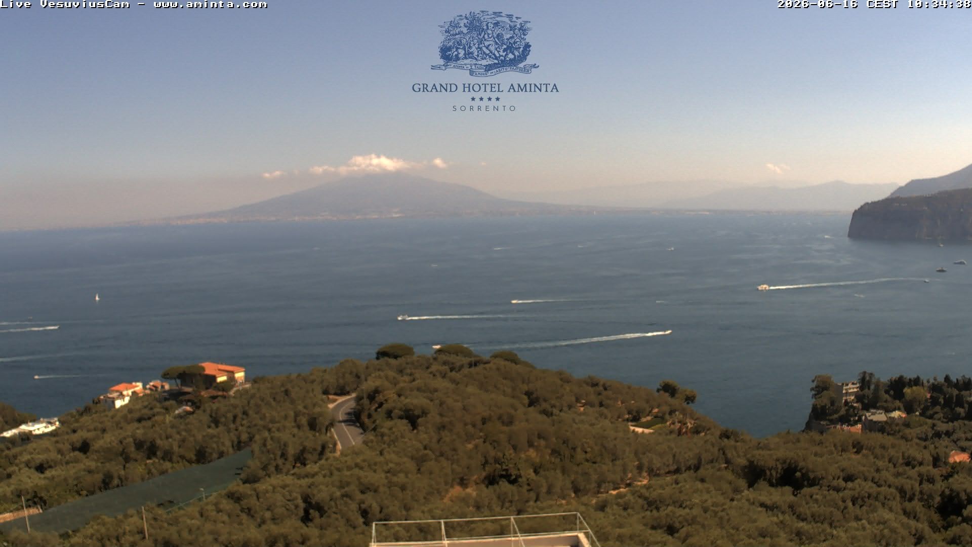 Archiv Foto Webcam Blick von Sorrento auf den Vesuv