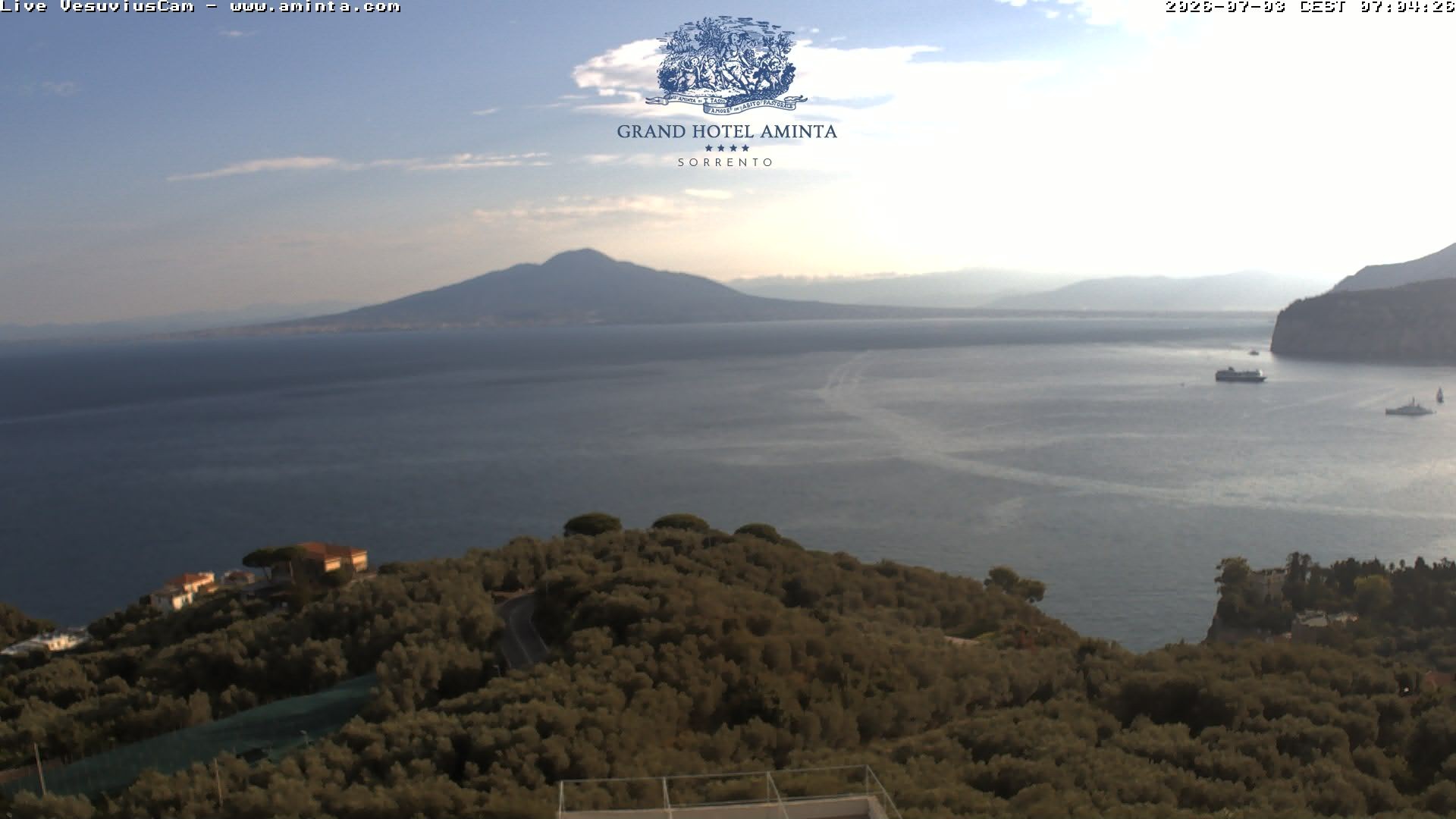 Archiv Foto Webcam Blick von Sorrento auf den Vesuv