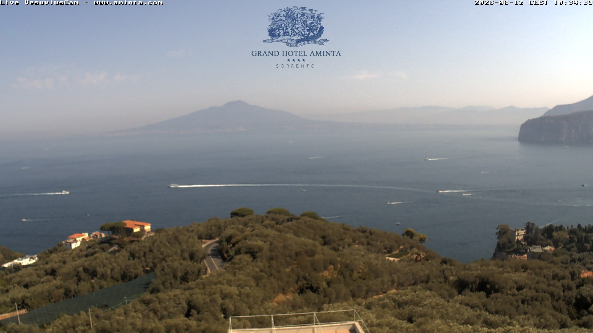 Archiv Foto Webcam Blick von Sorrento auf den Vesuv