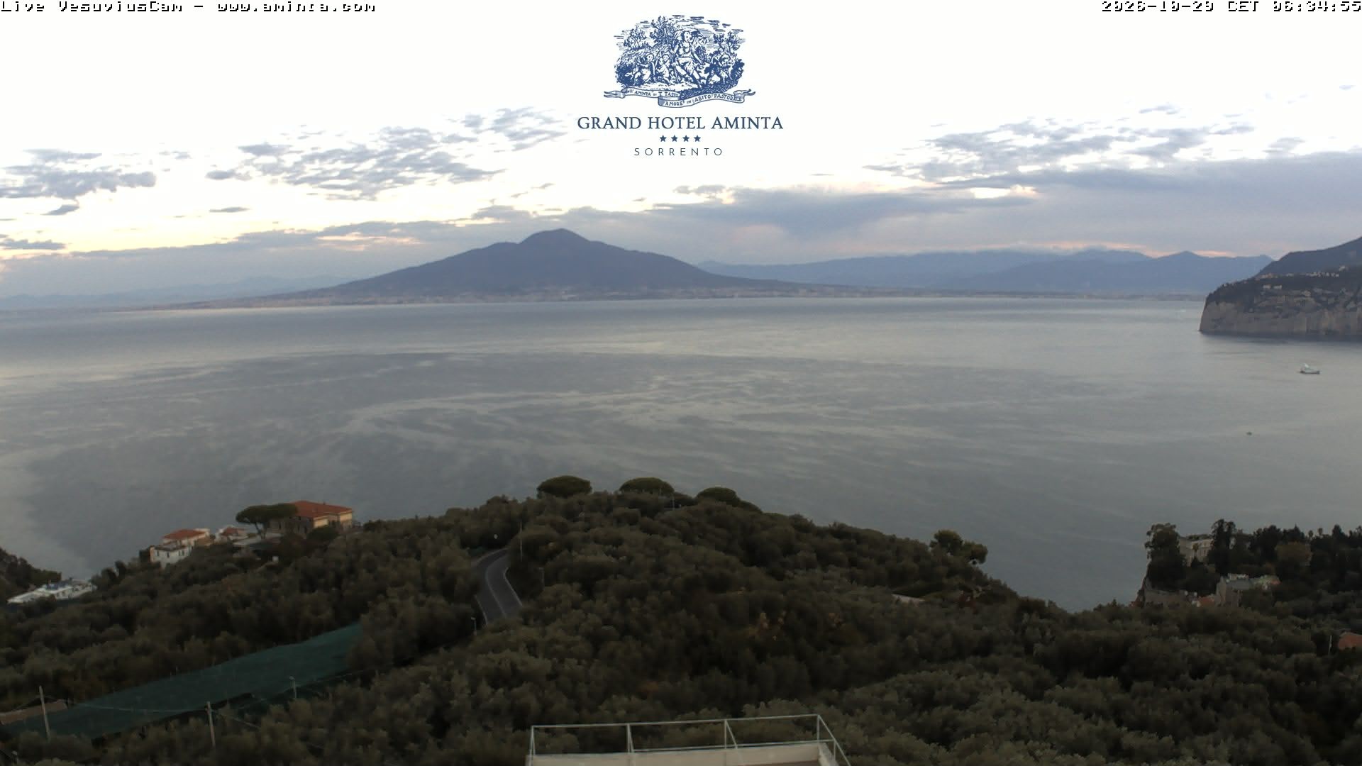 Archiv Foto Webcam Blick von Sorrento auf den Vesuv