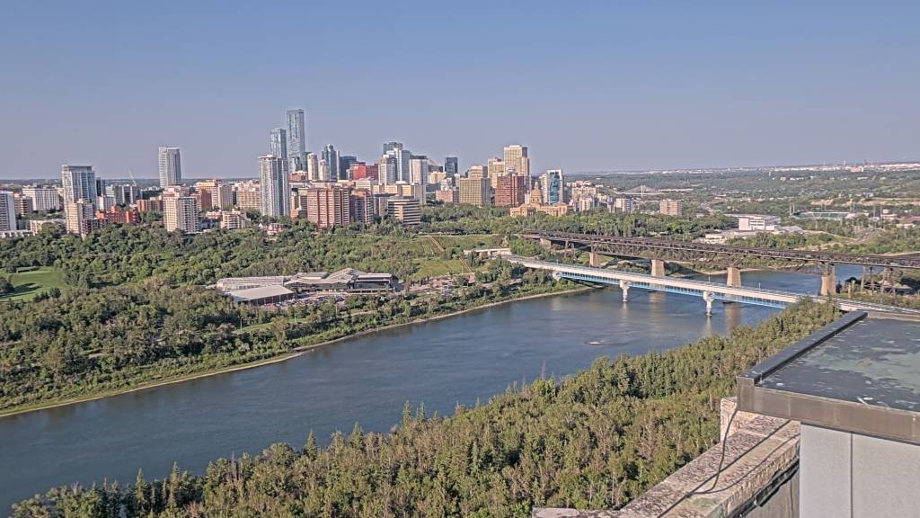 Archived image Webcam Edmonton: View Skyline