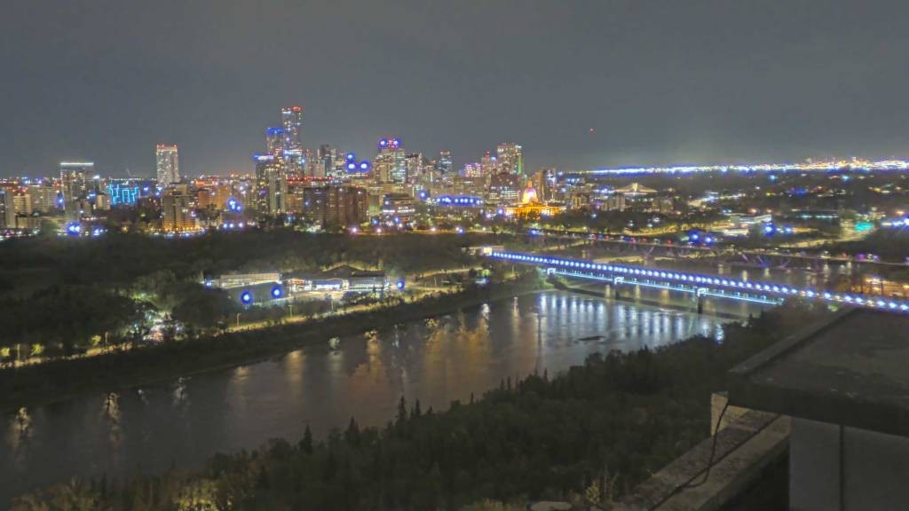 Archiv Foto Webcam Panoramablick auf das River Valley und die Skyline von Edmonton