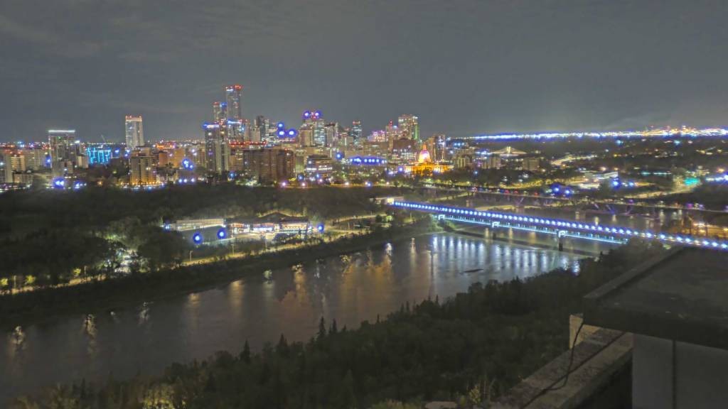 Archiv Foto Webcam Panoramablick auf das River Valley und die Skyline von Edmonton