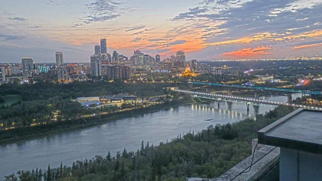 Archiv Foto Webcam Panoramablick auf das River Valley und die Skyline von Edmonton