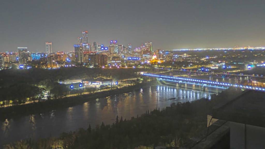 Archiv Foto Webcam Panoramablick auf das River Valley und die Skyline von Edmonton