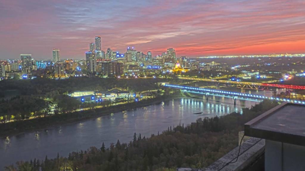 Archiv Foto Webcam Panoramablick auf das River Valley und die Skyline von Edmonton