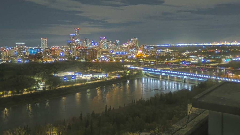 Archiv Foto Webcam Panoramablick auf das River Valley und die Skyline von Edmonton